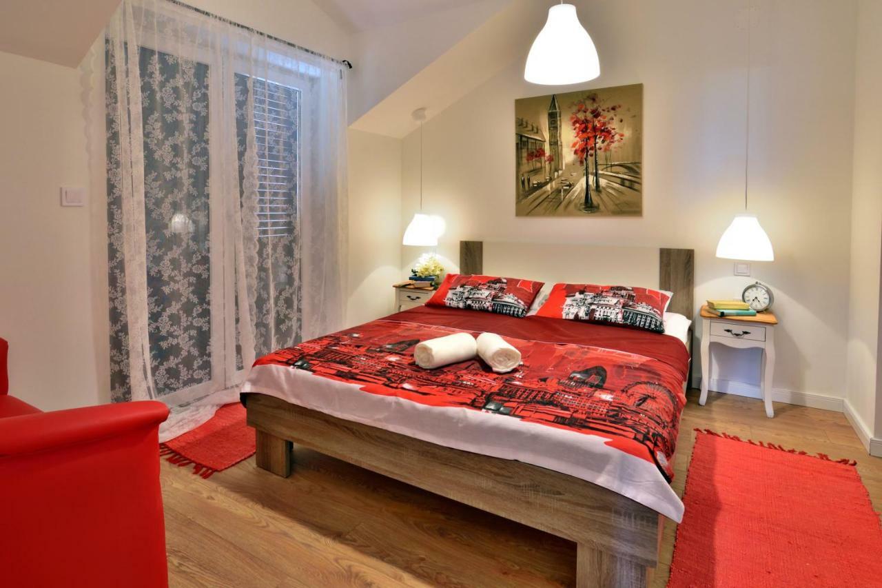 Apartmani Julija Vodice Buitenkant foto
